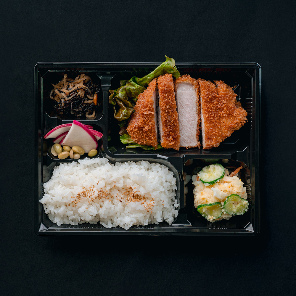厚切りとんかつ弁当
